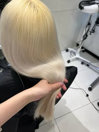 ロング りおな/エクステ /ミルクティーカラーのヘアスタイル