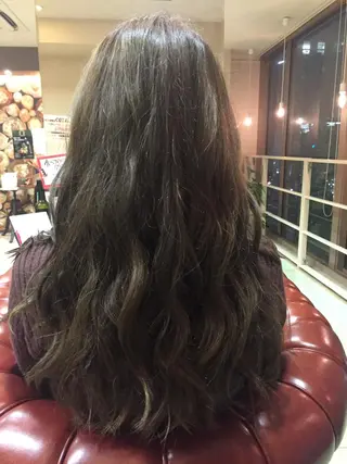 ロング 田中 佐知のヘアスタイル