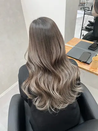 ロング カラー waku所属・菜月/豊橋/ 下地店隔週のヘアスタイル