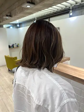 ミディアム カラー Lily 日吉所属・日吉で叶える🍒🍒 オカベナオヤのヘアスタイル