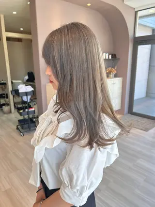 セミロング Licol所属・12月期間限定 クーポンありリコルのヘアスタイル