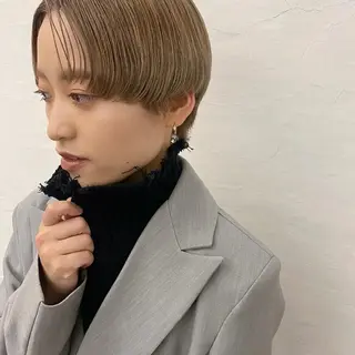 ショート カラー デザインカラー🥂 YUKAのヘアスタイル