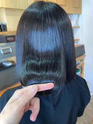 ミディアム roka ノゾミのヘアスタイル