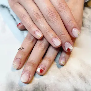 ネイル UrakoNail 《nail》のネイルデザイン