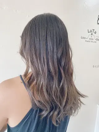 ロング カラー stylist🎨 aye牧野莉香のヘアスタイル