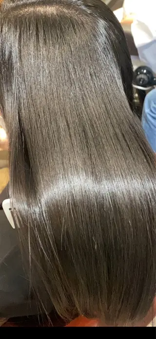 ロング 歴21年ジェルム代表 蕨1番矯正ヨシアキのヘアスタイル