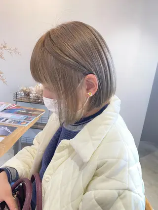 ショート カラー コマツリサ ROCCO eastのヘアスタイル