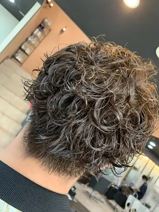 ミディアム パーマ Zina天王寺 CHIAKIのヘアスタイル