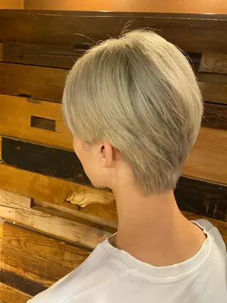 ショート 白井 雅美のヘアスタイル