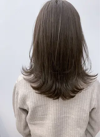 セミロング newi 所沢のヘアスタイル