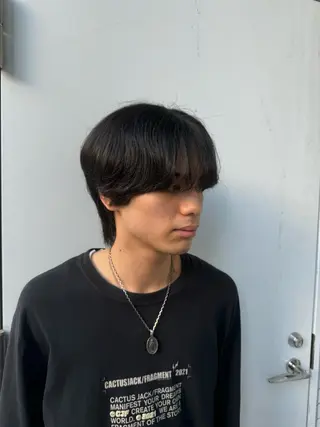 ショート パーマ メンズ特化/ センターパート/八谷のヘアスタイル