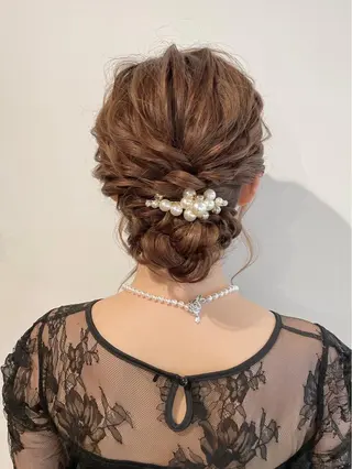 セミロング ヘアアレンジ ヘアアレンジ にいた　かづしげのヘアスタイル