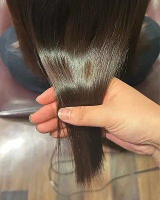 ミディアム やなぎさわ はるなのヘアスタイル