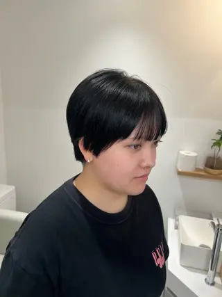 ショート カラー Naano / Lomaliaのヘアスタイル