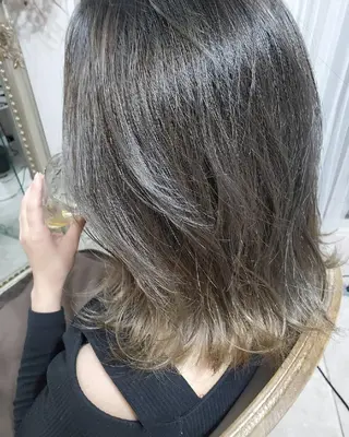 ミディアム カラー ヘアアレンジ See by merのマツエク・マツパデザイン