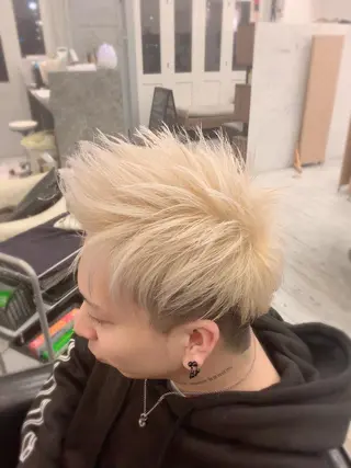 ショート カラー 🍀Moda by Grande🍀のヘアスタイル