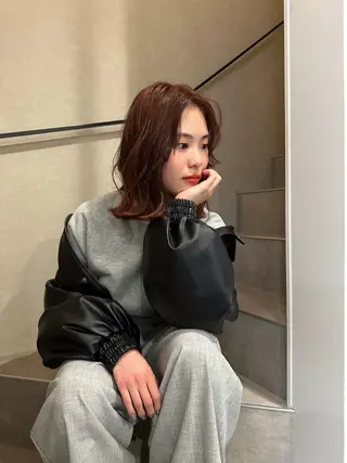 ミディアム 加藤 綾乃のヘアスタイル