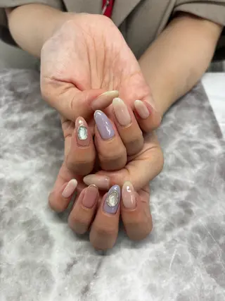 ネイル Rich to安城店所属・長坂 若菜のネイルデザイン