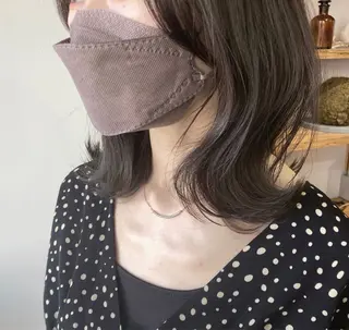 ミディアム roka ノゾミのヘアスタイル