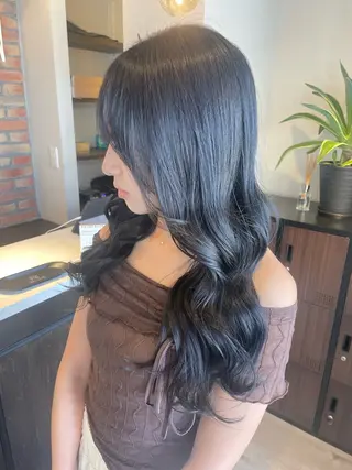 ロング カラー diar平塚所属・倉川 結花のヘアスタイル