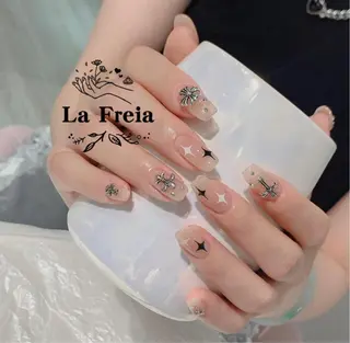 ネイル 🤩 Yuliaユリアのネイルデザイン