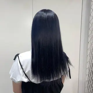 セミロング カラー ななみ《ちゅるん カラー/まつパ》のヘアスタイル