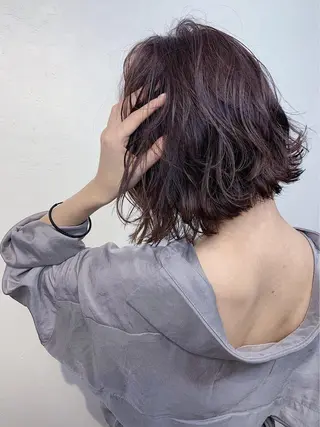 ショート カラー _WHITE 天王寺のヘアスタイル