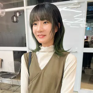 セミロング カラー クロスパーマ× 透明感カラー✂︎のヘアスタイル