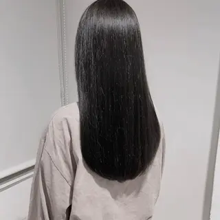 ロング カラー 韓国レイヤー🕊️ 柔らかベージュ🧸のヘアスタイル