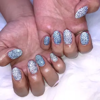 ネイル Eyelash salon mee所属・小船 莉穂のネイルデザイン