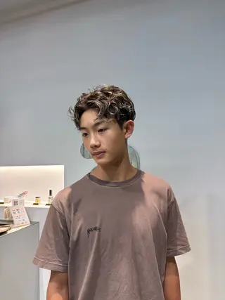 ショート カラー メンズ é.dit tokyo所属・チナ tinaのヘアスタイル