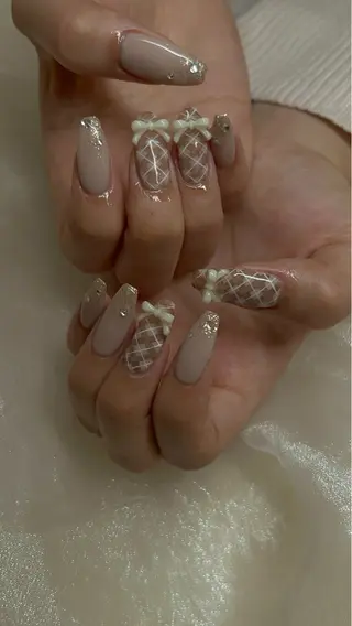 ネイル aimer more ANZU🍯のネイルデザイン