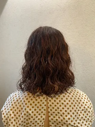 セミロング 🖤🌀くるくる パーマ🌀🖤ayaのヘアスタイル