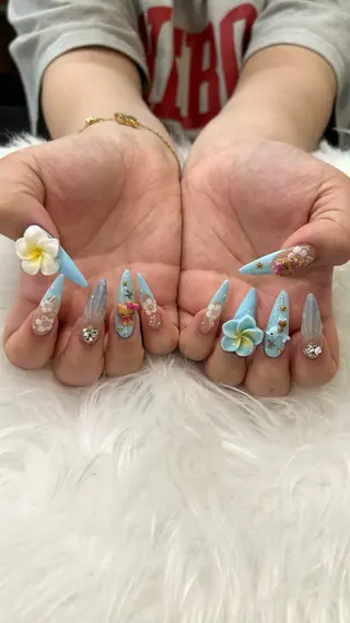 ネイル 池袋✨ネイル やり放題orフレンチのネイルデザイン