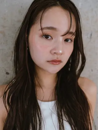 ロング 透明感カラー🫧 CHIHIROのヘアスタイル