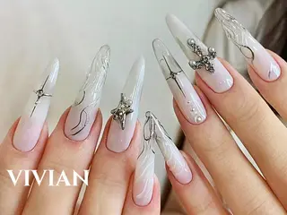 ネイル VIVIAN リサのネイルデザイン