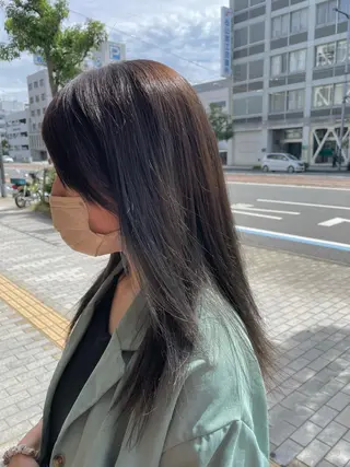 ロング カラー Era Hatsuneのヘアスタイル