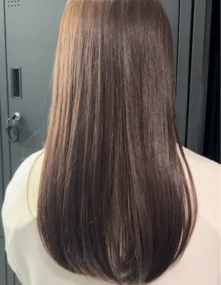 ロング カラー 諸井 芽のヘアスタイル
