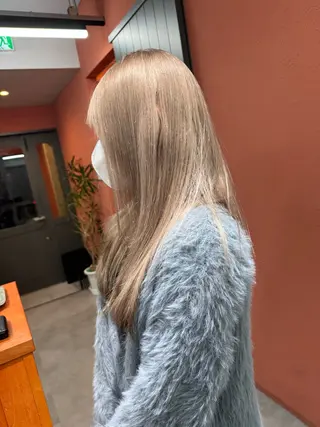 セミロング ボブ/ブリーチ /タイヨウのヘアスタイル