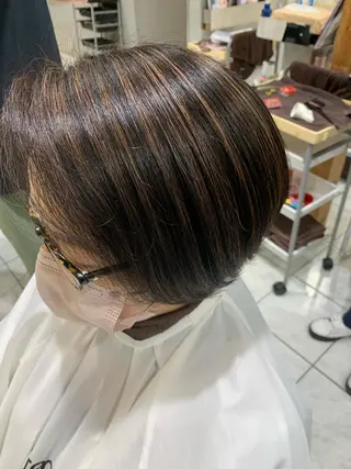 ミディアム 山下竣介 ヘアカラー専門美容師のヘアスタイル