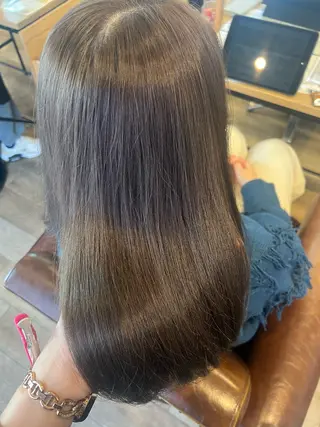 ミディアム カラー Liere Muuのヘアスタイル