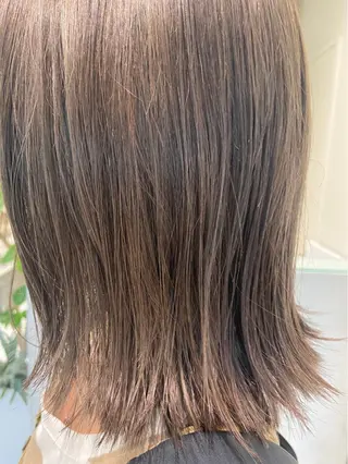 ミディアム ボブ/インナーカラー /眉毛/Miyuのヘアスタイル