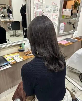 セミロング みゆ/ カラーリスト🎀のヘアスタイル