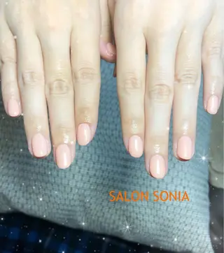 ネイル 小顔・毛穴・たるみ ネイル　似内真樹のエステ・リラクイメージ