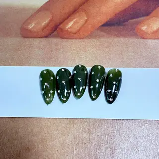 ネイル エクラNailサロン ミオのネイルデザイン