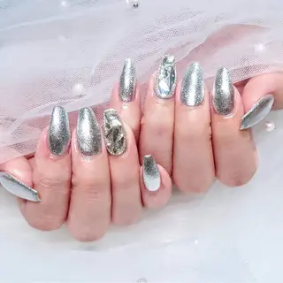 ネイル NANAMI ︎︎♡のネイルデザイン