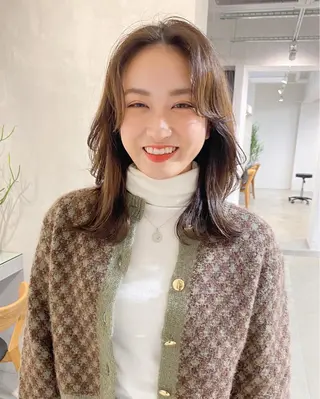 ミディアム パーマ レイヤーカットのプロ 大人ヘア宮森貴志のヘアスタイル