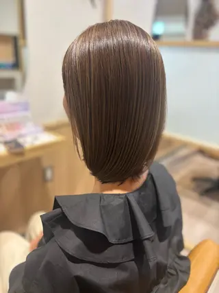 ミディアム カラー 井崎 史帆のヘアスタイル