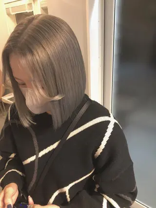 ショート PACE所属・ayumi ／透明感カラーのヘアスタイル