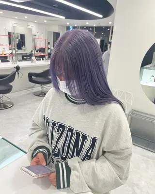 ロング 🩵色落ち可愛い 寒色カラー🩵のヘアスタイル